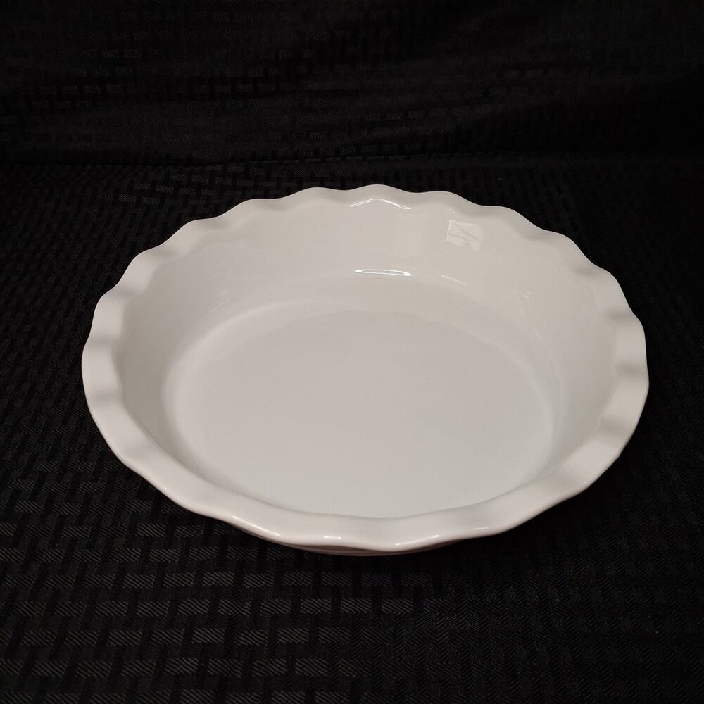 Bia Cordon Bleu 9" White Scalloped Ceramic Pie Plate/Dish Bakeware